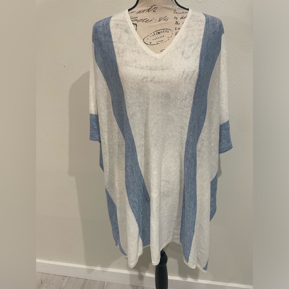 J. McLaughlin Blue and White Tunic Top Linen OS